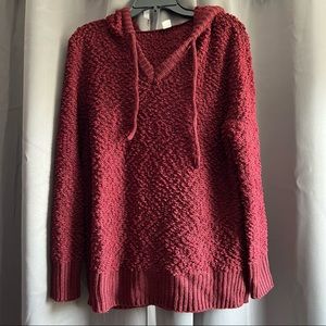 Maroon Colored Super Soft Textured Hooded Sweater. Green Tea Brand. Size M.